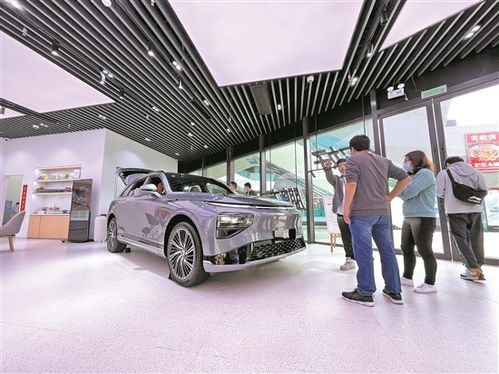 羊城晚報 廣州新能源車購車補貼落地，最高1萬元助力綠色出行，汽車零配件零售迎新機遇